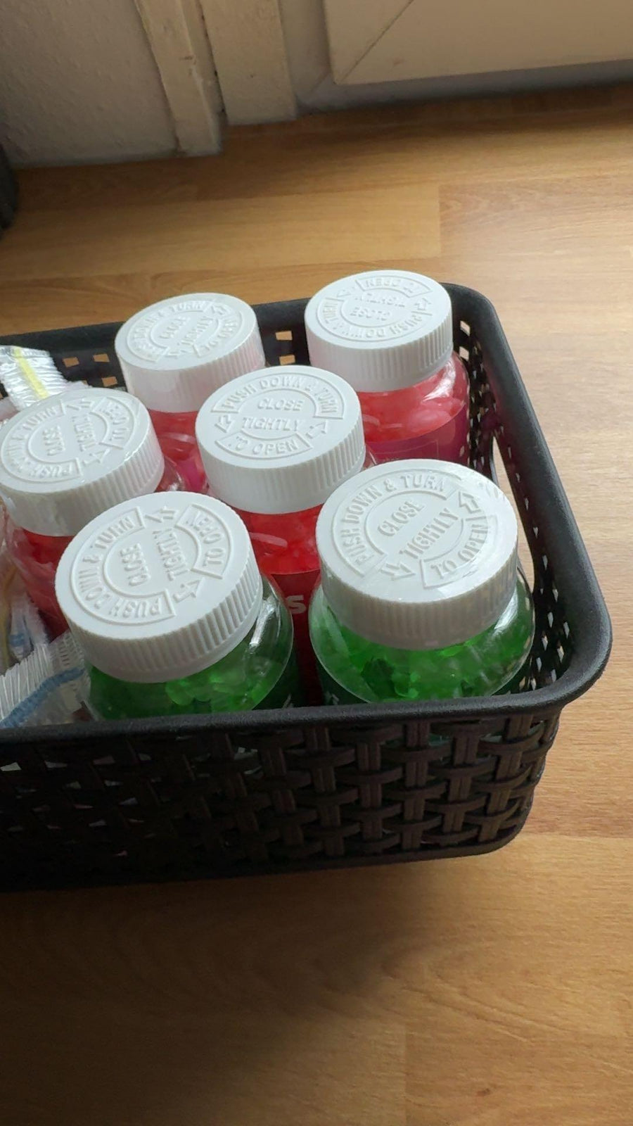 Niklas H.